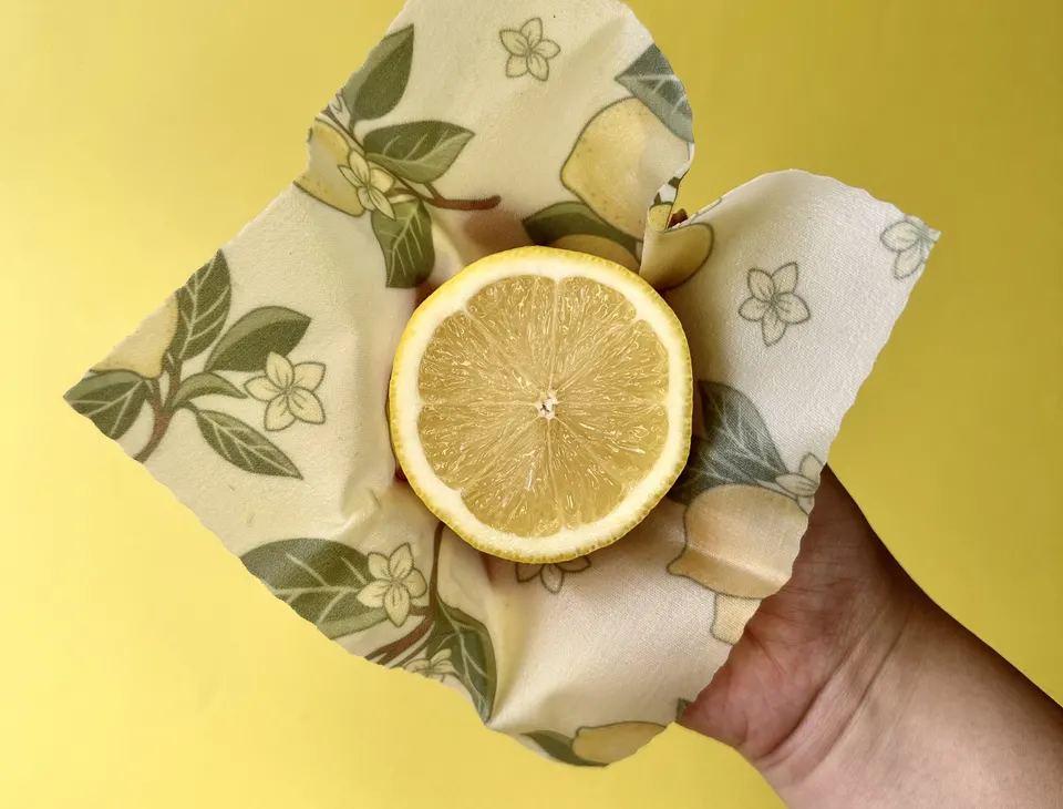 Bee Loyya — Reusable eco-wrap for food products — Photo 1